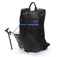 Plecak motocyklowy z uchwytem na kask i odblaskami 13